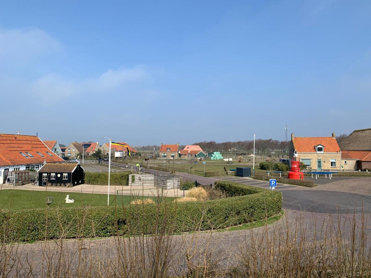 Onder De Pannen Villa Холум Екстериор снимка